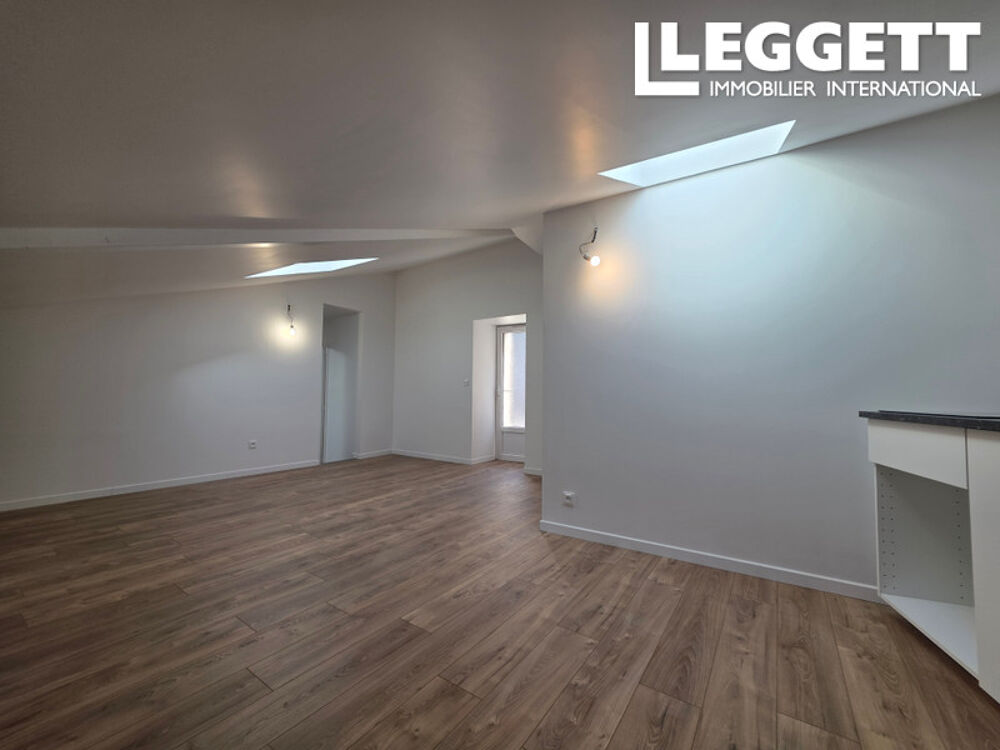 Vente Maison Immeuble de rapport refait à neuf, prêt à louer, comprenant un T4, deux T2 et un studio, commodités à pied. Marthon