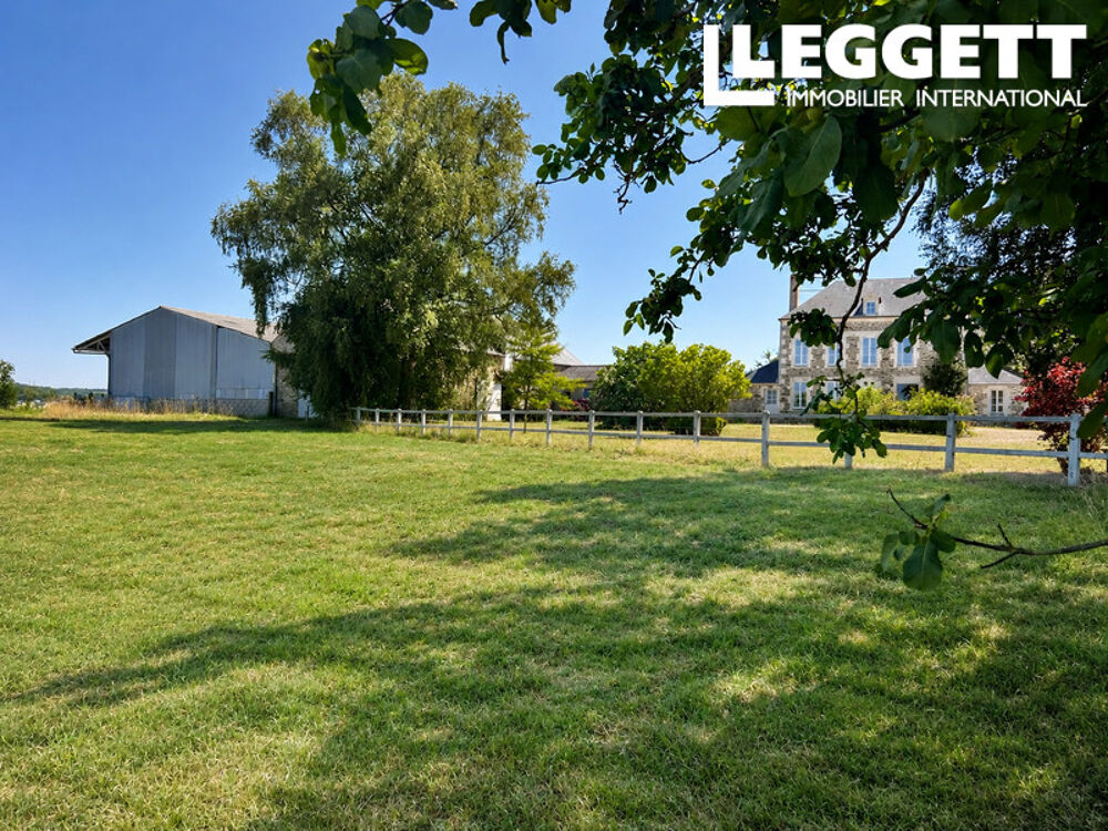 Vente Maison Magnifique maison de maître avec cour, dépendances, manège et terrain aux Monts d'Aunay. Les monts d'aunay