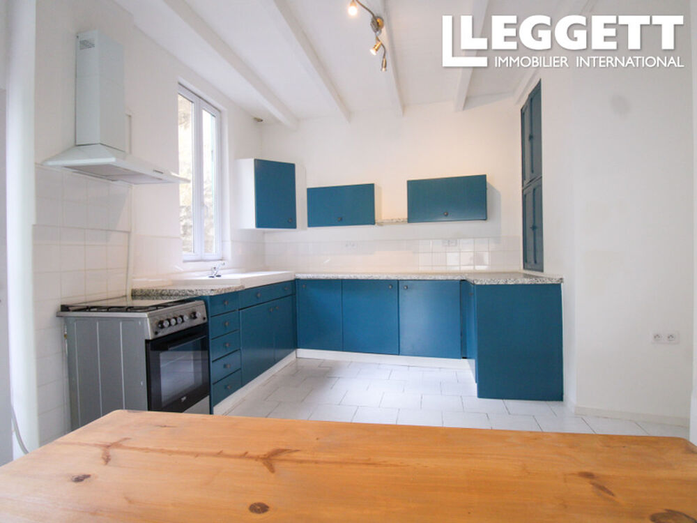 Maison de ville impeccable au c?ur de la ville, 3 chambres, actuellement maison principale et gîte indépendant