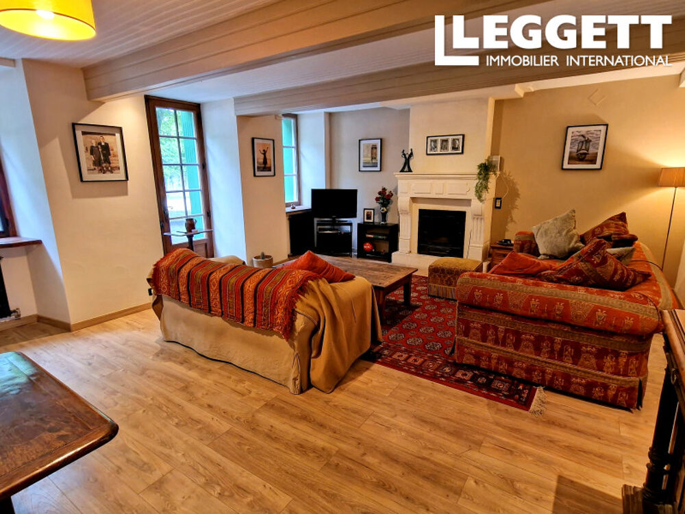 Vente Maison Maison de village de charme avec 4 chambres, terrasse ensoleillée et garage au c?ur de La Tour-Blanche La tour-blanche-cercles