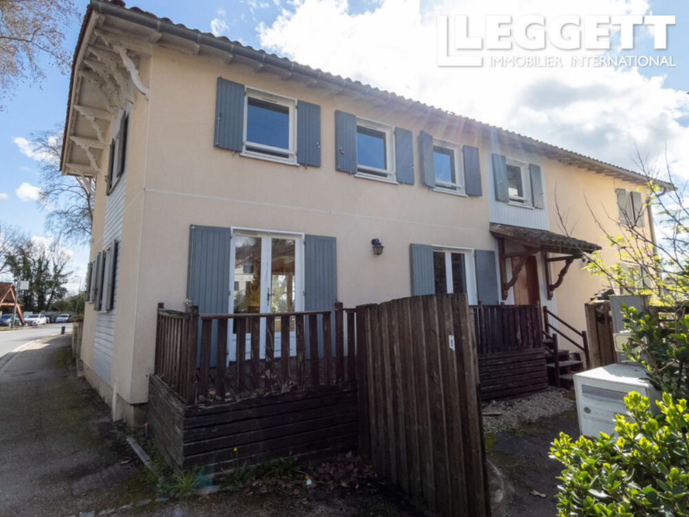 Vente Maison Parfait gîte pour 8 à 10 personnes avec piscine chauffée et jardin dans le village d'Aubeterre sur Dronne Aubeterre-sur-dronne