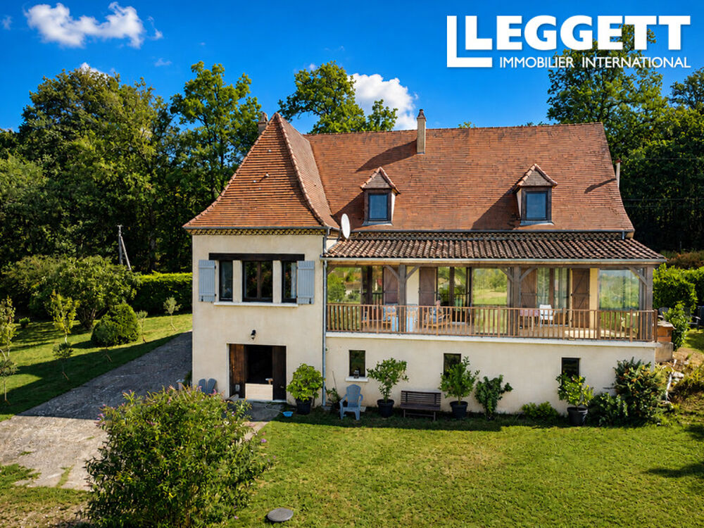 Vente Maison Belle maison familiale avec piscine et terrain de 3 300 m² ? 20 km de Sarlat Sarlat-la-canÉda