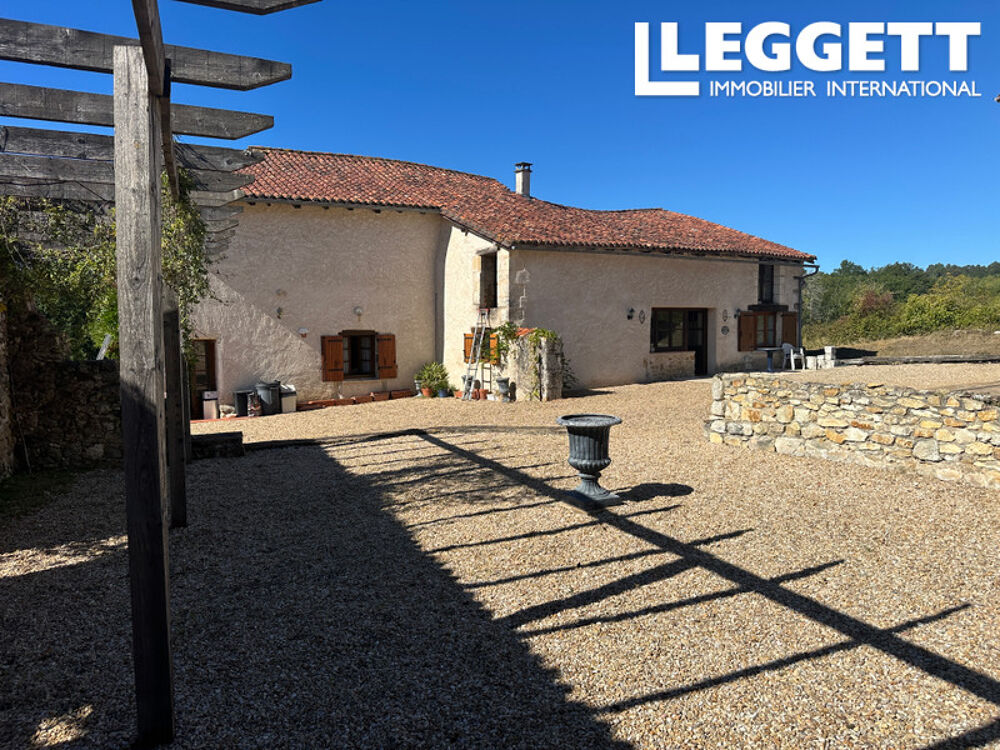 Deux maisons indépendantes avec garage, jardin et vues dégagées, proche de Brantôme