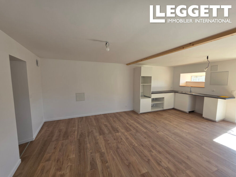 Vente Appartement Charmant appartement, lumineux, refait à neuf, comprenant séjour/cuisine, trois chambres, salle d'eau et wc. Marthon