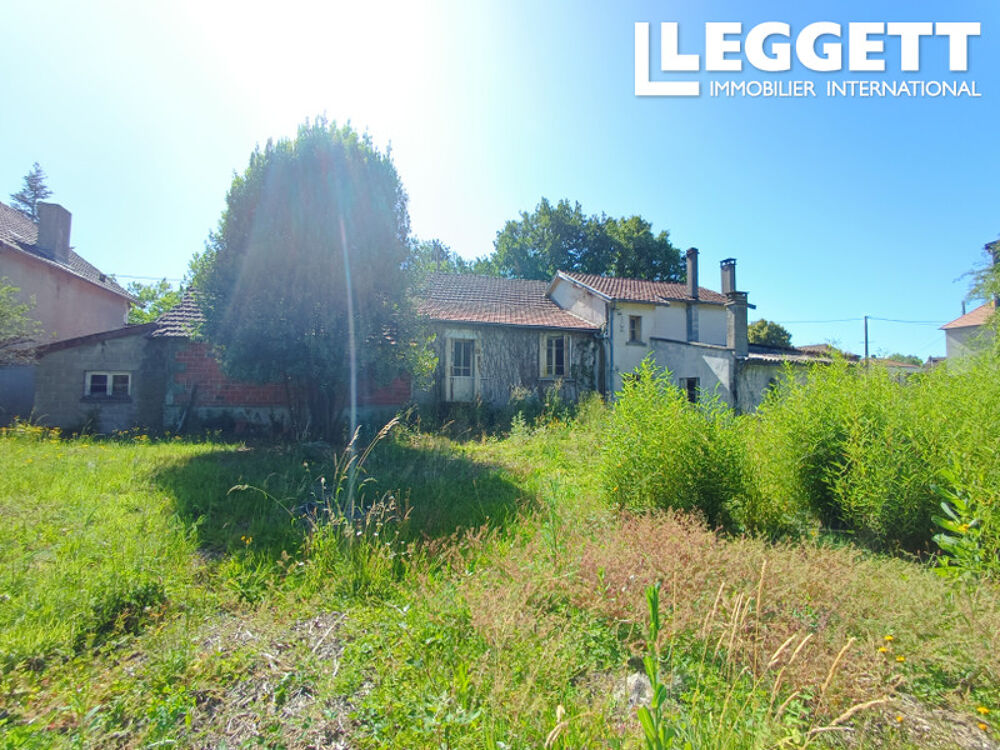 Vente Maison 1 ou 2 maisons à rénover avec jardin et grange attenante Chalais