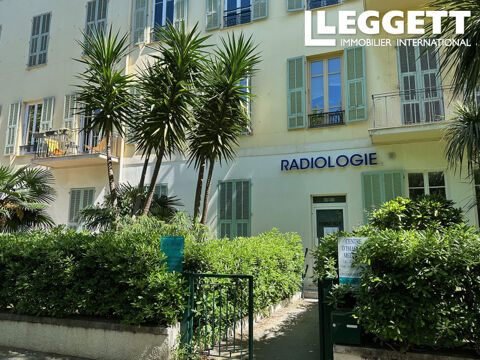 NICE CENTRE. Locale qui peut-&ecirc;tre exploit&eacute; en lib&eacute;rale/m&eacute;dicale ou reconverti en habitation 272m&sup2; - 3 parkings 1910000 06000 Nice