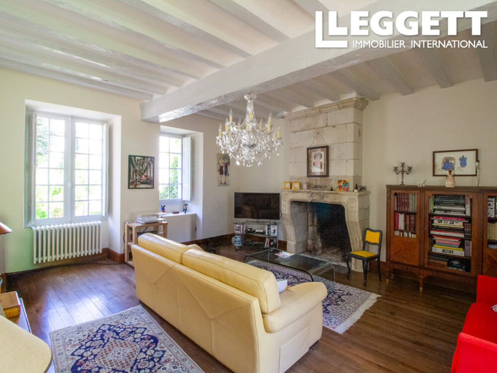 Vente Maison Élégant ancien cloître du XVI? siècle avec 4 chambres, 3 salles d'eaux et parc clos à Champigny?sur?Veude Champigny-sur-veude