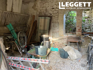  Maison à vendre 15 + pièces 690 m²