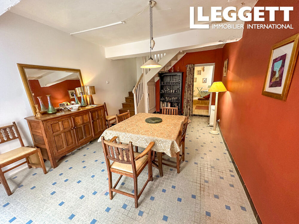 Maison de village de caractère avec colombages et cour privée dans le centre historique de Sos