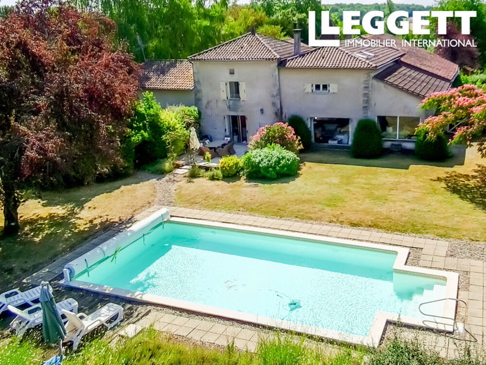 Maison 12 pièces 365 m² · à La Chapelle-Grésignac · 365 m² · 493 500 €