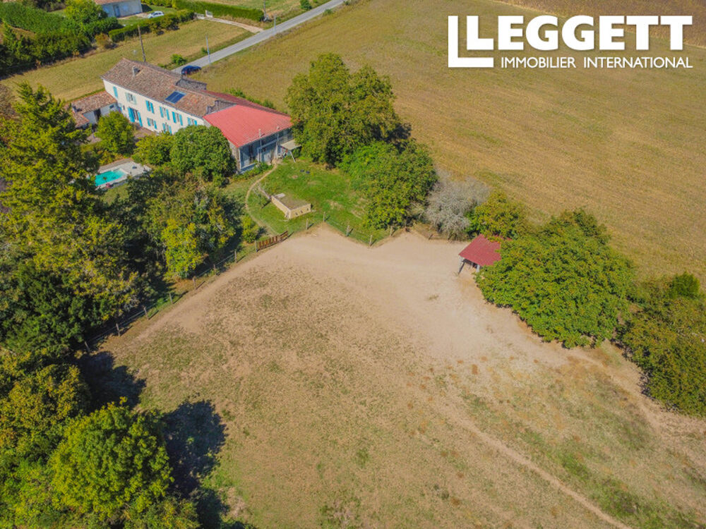 Vente Maison Belle propriété avec dépendances sur grand terrain avec piscine et box chevaux AngoulÊme