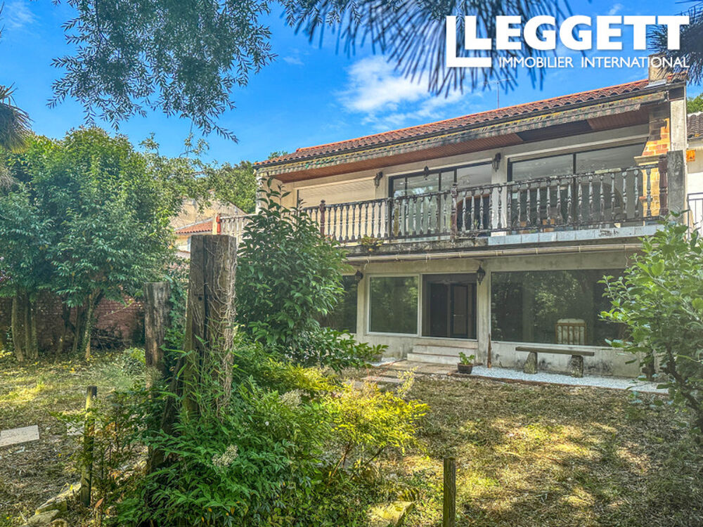 Maison 5 pièces 183 m² · à Cognac · 183 m² · 145 000 €