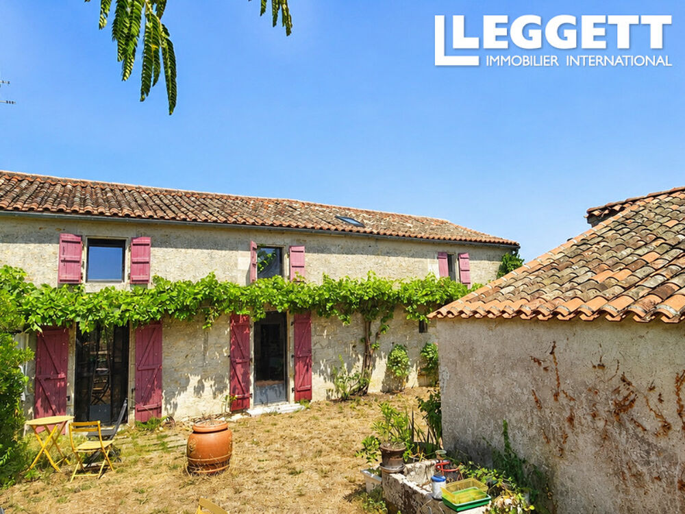 Vente Maison Maillezais Maison de campagne, 3 chambres 147 m², DPE D avec garage, dépendances et terrain 1683 m² avec puits Maillezais