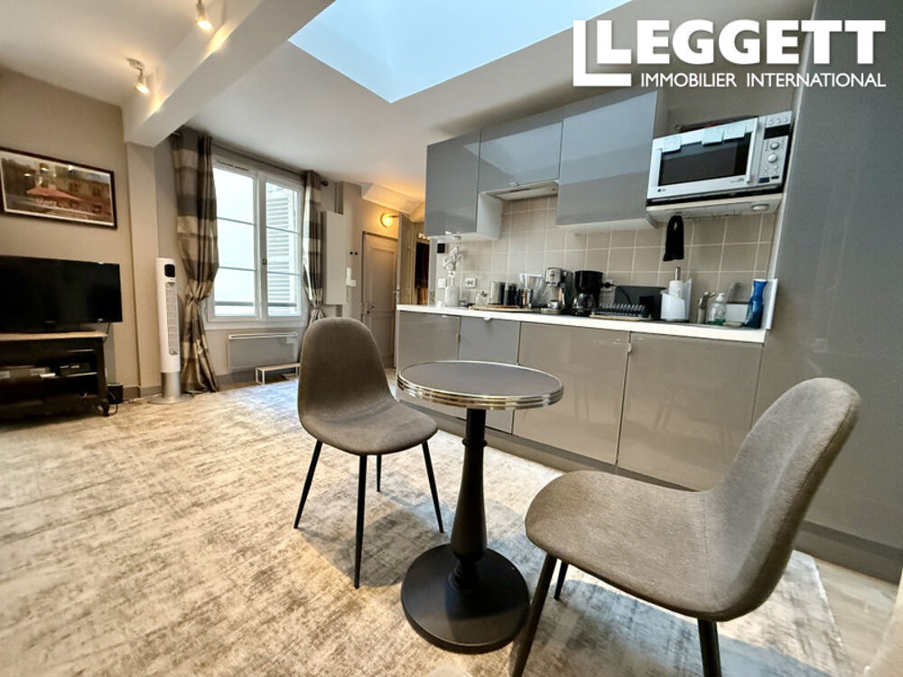 Vente Appartement Paris 4, Île Saint-Louis, appartement rénové, deux pièces, 32 m², 2? étage, vues sur jardin arboré. Paris 4