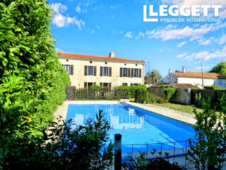 Maison 15 pièces 220 m² · à Saint-Savinien · 220 m² · 199 750 €
