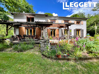  Maison à vendre 15 + pièces 323 m²