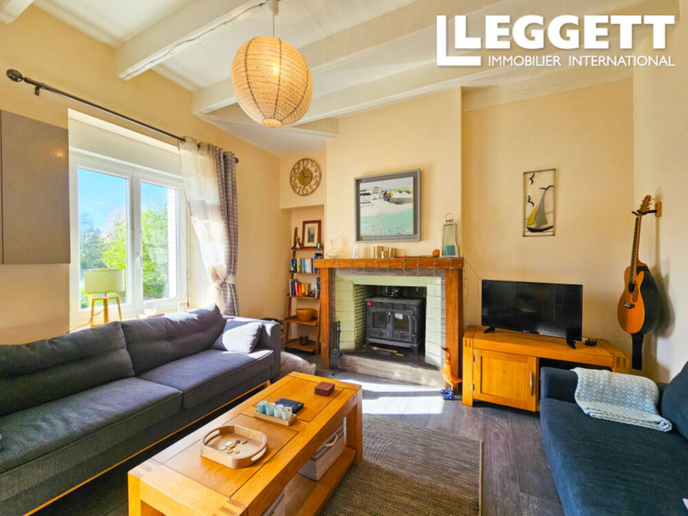 Vente Maison Maison de vacances idéale, avec jardin, située au c?ur de la ville historique de Guémené-sur-Scorff. GuÉmenÉ-sur-scorff