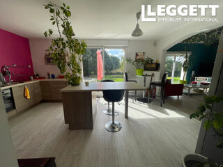  Maison � vendre 4 pi�ces 215 m�