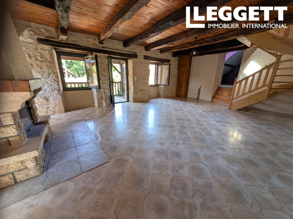 Vente Maison Jolie maison en pierre bien entretenue (2 chambres, cave, garage) avec jardinet. Terrain clos de 225 m² LaramiÈre