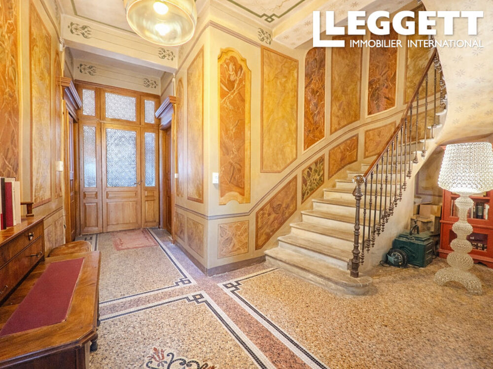 Vente Maison Mansion d?exception avec jardin et terrasse au c?ur du village Saint-geniÈs-de-fontedit