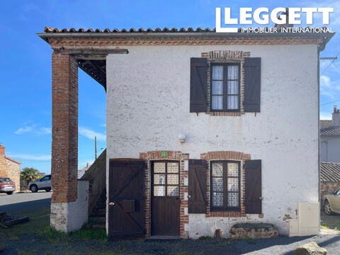 Maison ancienne, mitoyenne, idéale résidence secondaire (3 pièces, 120 m²) Argentonnay. Cour avec dépendance. 67600 Argenton-Chteau (79150)