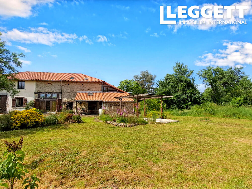 Maison de campagne de caractère, 4 chambres et gîte attenant d'une chambre ! Toiture neuve!