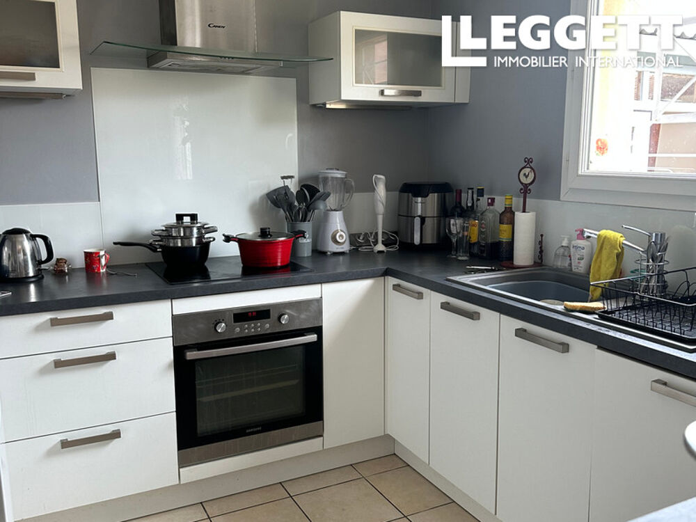 Vente Maison Villa contemporaine de plan pied située a deux pas des commerces et écoles. Miramont-de-guyenne