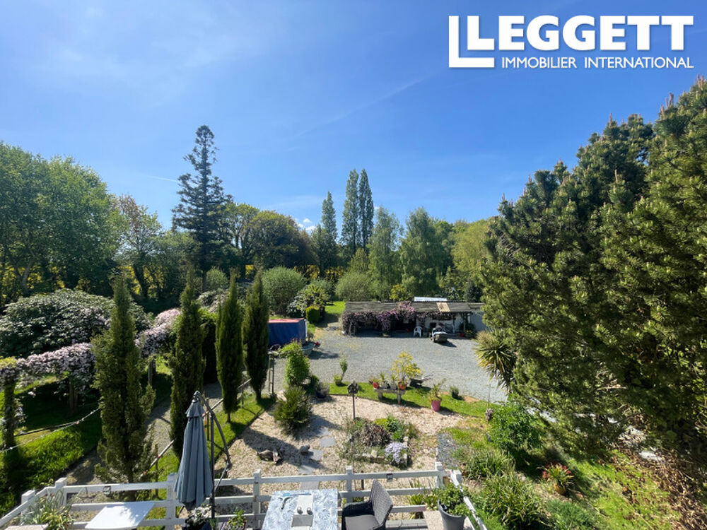 Vente Maison Superbe propriété de 5 chambres, située sur un terrain magnifiquement entretenu de 11 450m². Coadout