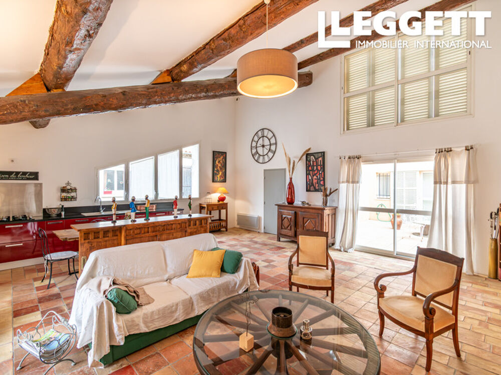 Vente Maison Maison de caractère + gîte, avec écurie 55 m², cour, patio et garage 58 m² à Sigean, à 14 min des plages Sigean