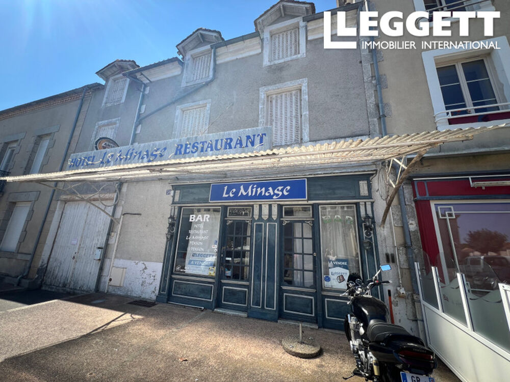 Maison 13 pièces 290 m² · à Piégut-Pluviers · 290 m² · 130 800 €