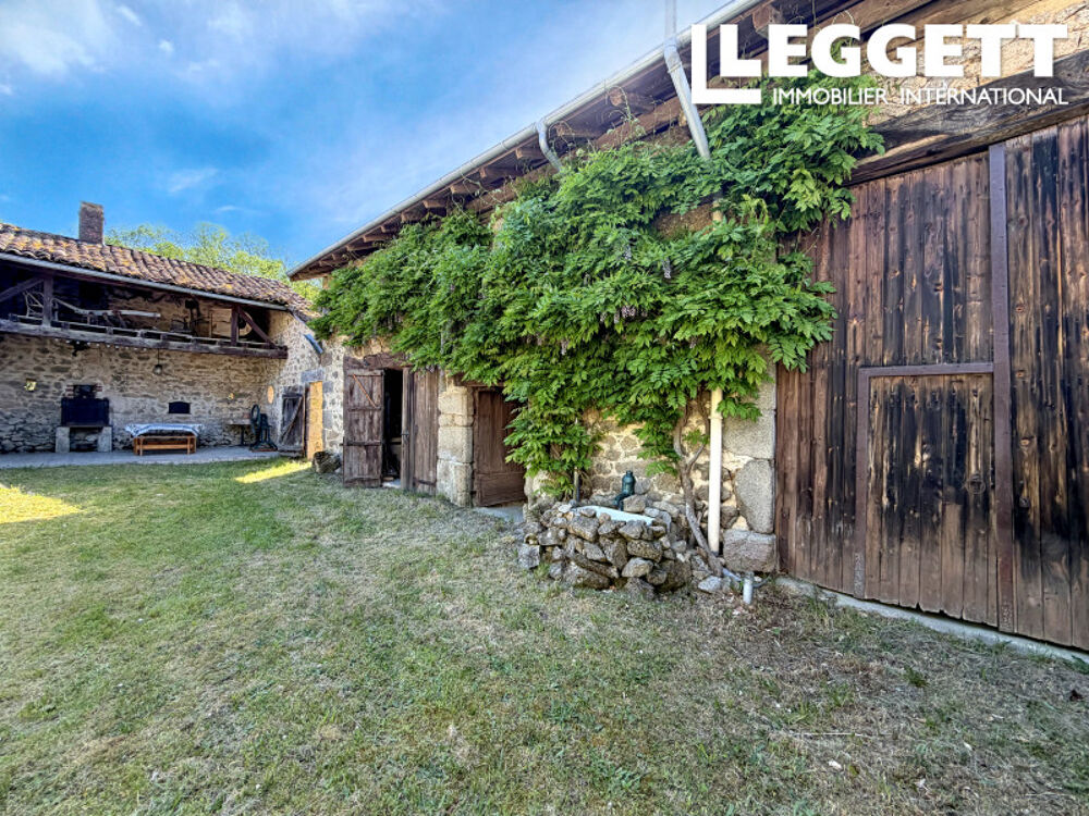 Vente Maison SOUS OFFRE : Authentique fermette avec grange, petite marre et terrain à quelques pas de Piégut-Pluviers. PiÉgut-pluviers