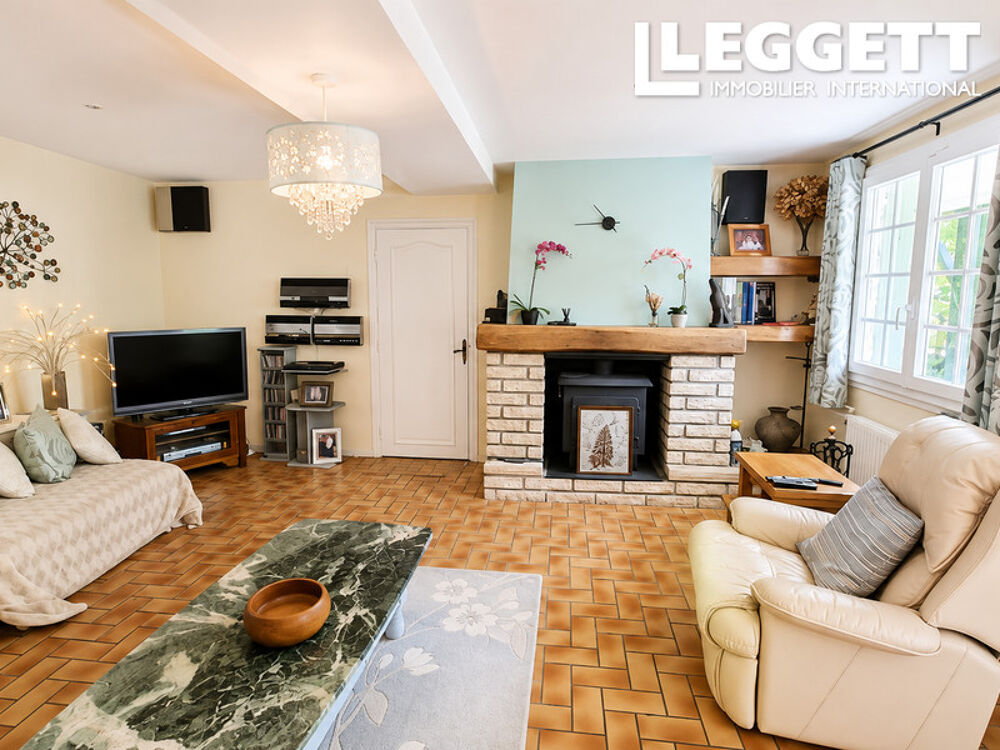 Vente Maison Ancienne ferme rénovée avec piscine, dépendances, 2,39 ha de terrain à Beaupouyet, Dordogne Beaupouyet