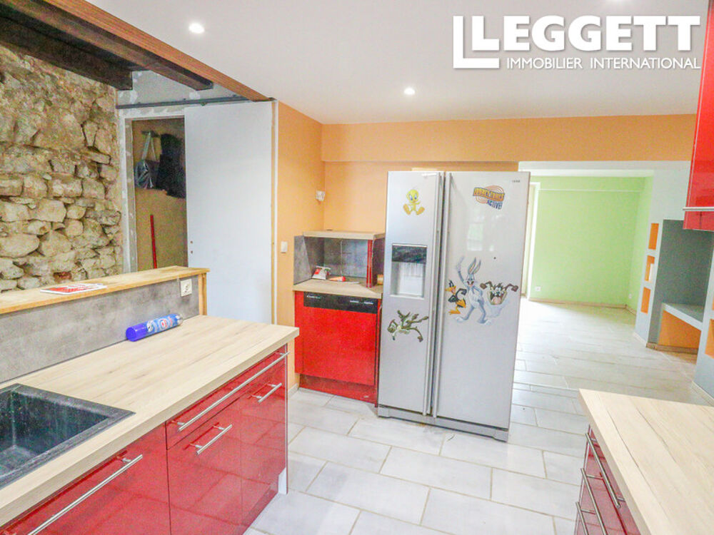 Vente Maison Maison avec 4 chambres, petite cours et garage Le dorat