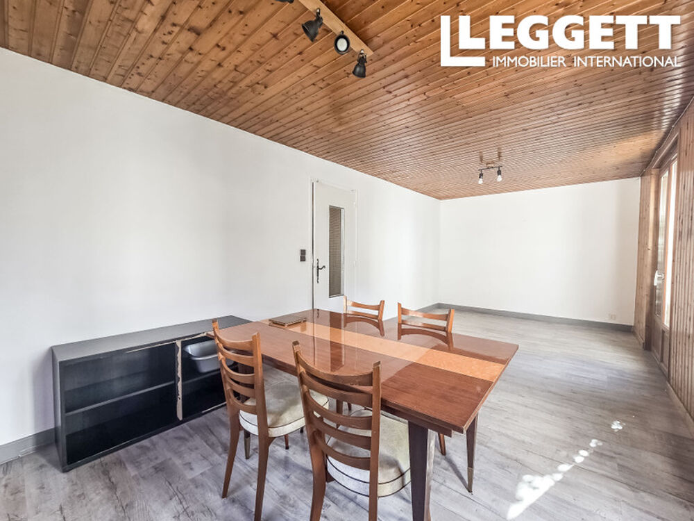 Vente Appartement Appartement d?environ 70 m² avec travaux de rénovation avec jardin, cave et balcon situé à Grand-Aigueblanche Grand-aigueblanche