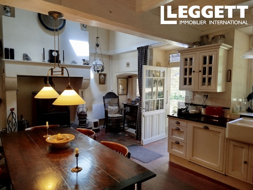 Vente Maison Belle propriété de 3 chambres avec 2 gites et un étang sur 1,9 hectares de terrain boisé Mareuil en pÉrigord