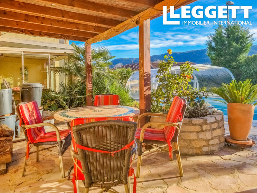 Belle villa avec piscine et jacuzzi, suites indépendantes, véranda, grand garage et grand jardin clôturé