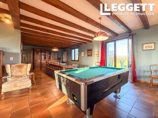  Maison � vendre 12 pi�ces 308 m�