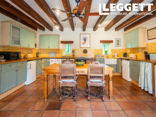  Maison � vendre 6 pi�ces 205 m�