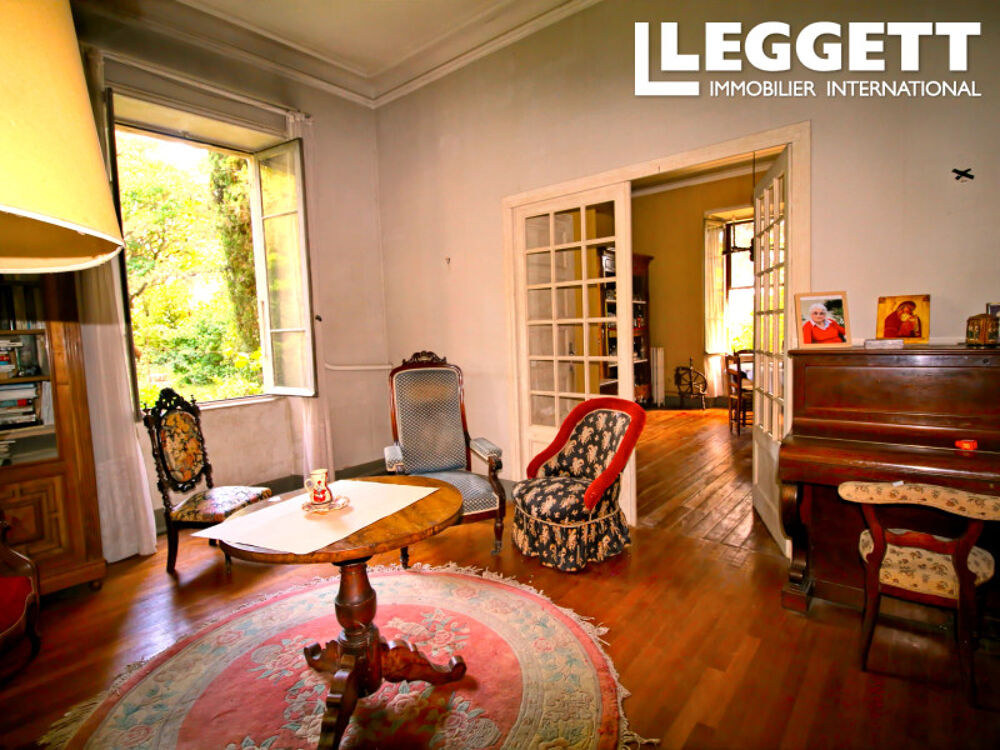 Maison de caractère aux beaux volumes et au fort potentiel au c?ur du sud de l'Ardèche