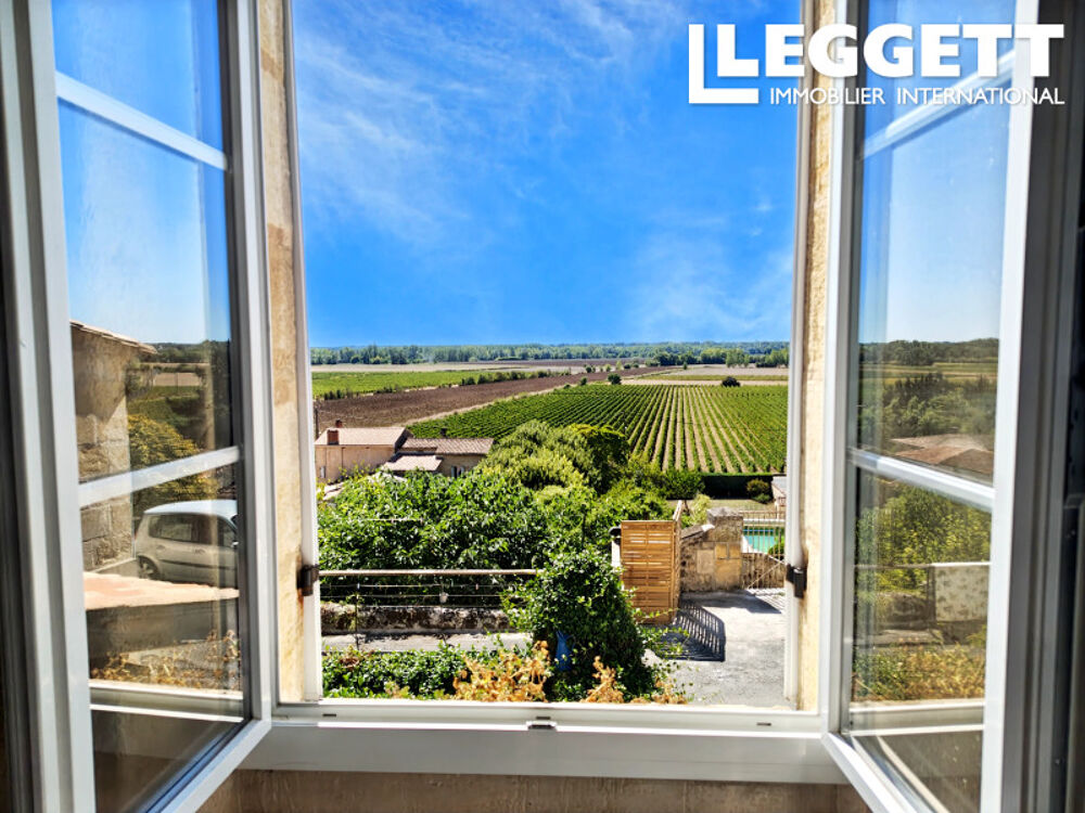 Vente Maison Demeure d?exception au pied d?un château médiéval, vues sur les vignobles, piscine rooftop sans vis-à-vis. Langoiran