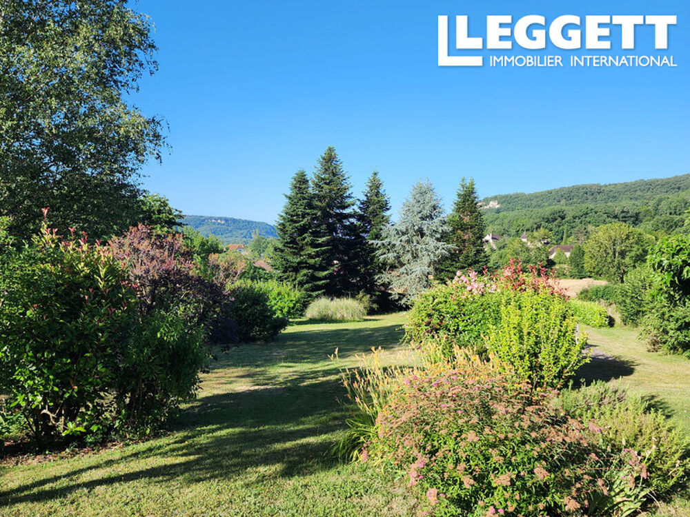 Charmante maison familiale avec magnifique jardin paysager