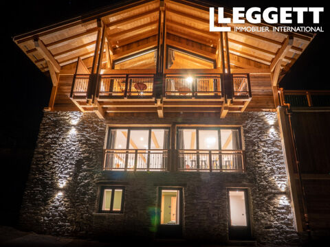   Chalet �cologique flambant neuf au design raffin�, id�alement situ� � Bourg Saint Maurice. Maison - 6 pi�ce(s) - 360 m�