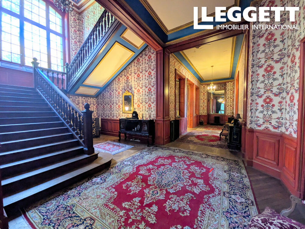 Château historique exceptionnel et bâtiments de domaine,