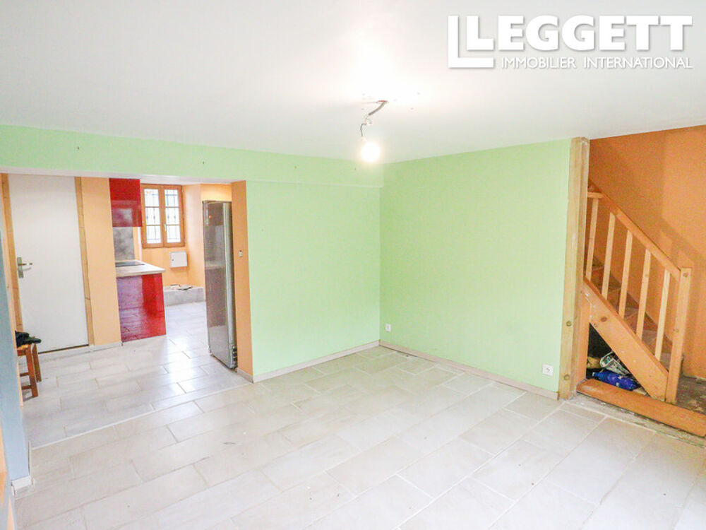Vente Maison Maison avec 4 chambres, petite cours et garage Le dorat