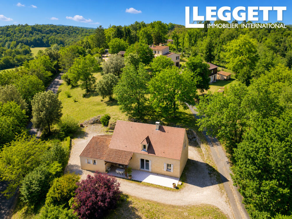 Ensemble immobilier de caractère avec 3 maisons indépendantes ? Fort potentiel touristique | 7km Sarlat