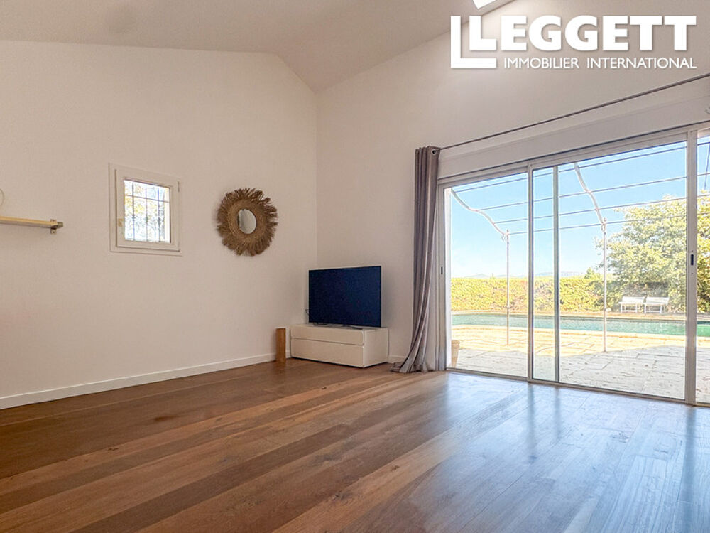 Vente Maison Rare à la vente ? Belle villa rénovée de plain-pied 100 m² | 3 chambres | Piscine 12x6 | Terrain privé de 1 00 GrÉasque