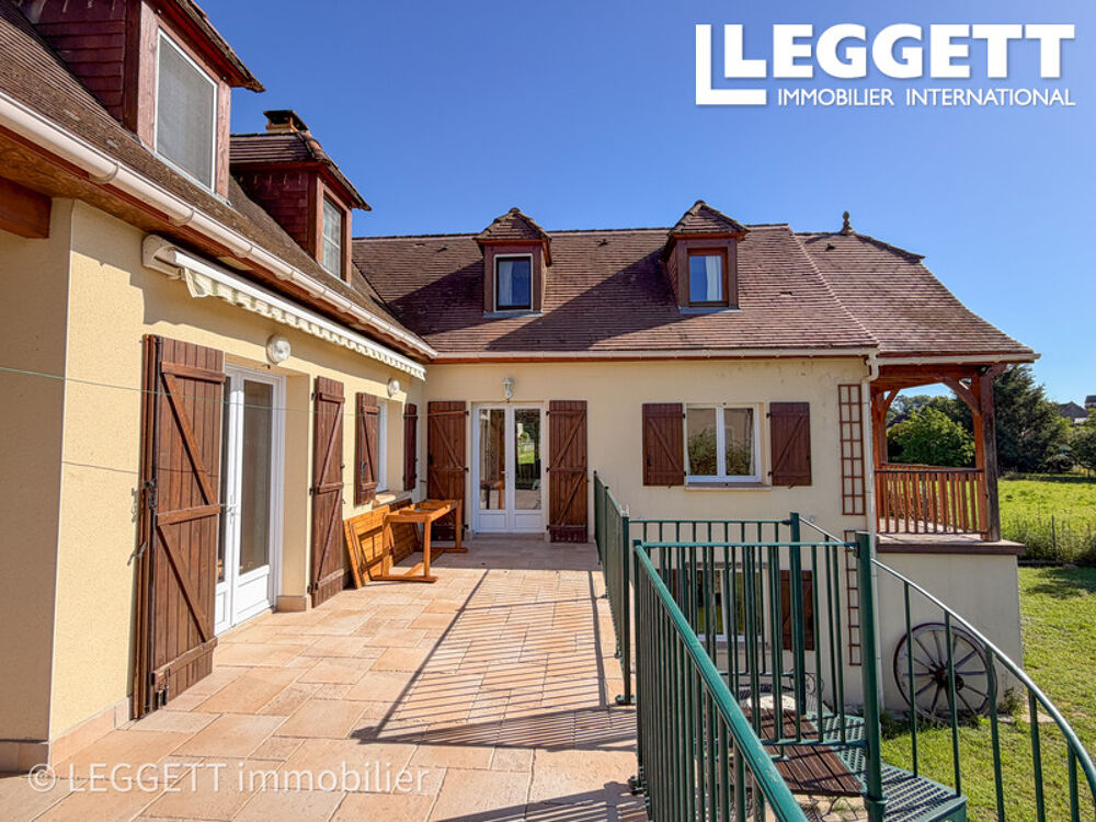 Vente Maison Dordogne et village à pied : grande maison avec piscine et appartement d?amis Saint-sozy