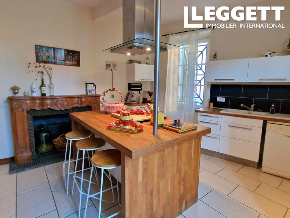 Vente Maison Propriété en pierre de caractère  275m2 dans un village, avec 6 chambres, garage, jardin et piscine. Olonzac
