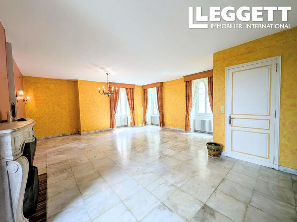Vente Maison Charmante maison de village avec belle vue, jardin et garage, à pied de tous commerces. Le mas-d'agenais