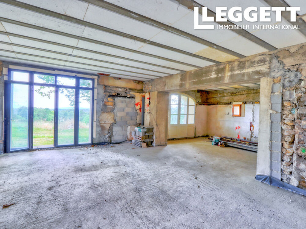 Vente Maison LUBERON, PROVENCE - Spacieuse ancienne bâtisse avec vue imprénable. Grand projet de rénovation à finir. Apt